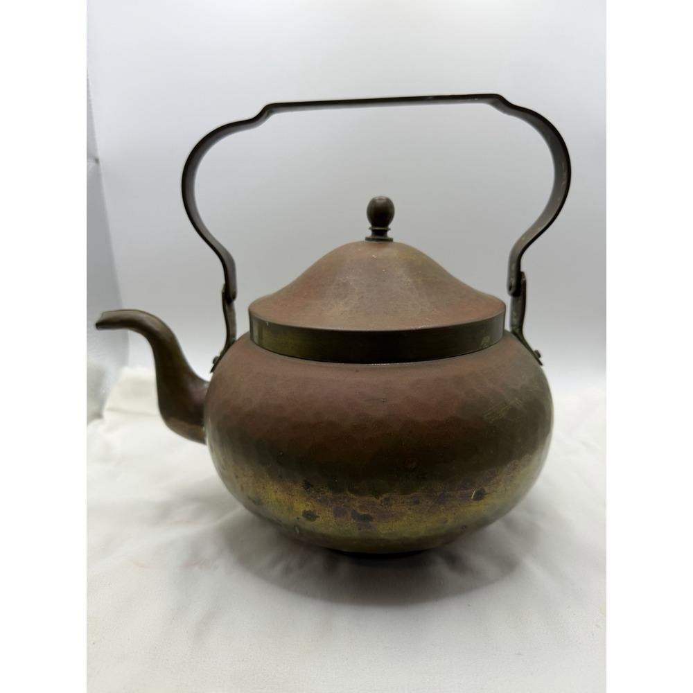 Vintage Hammered Brass Tea Kettle w/ Lid & Swing Handle Gold Round 7in